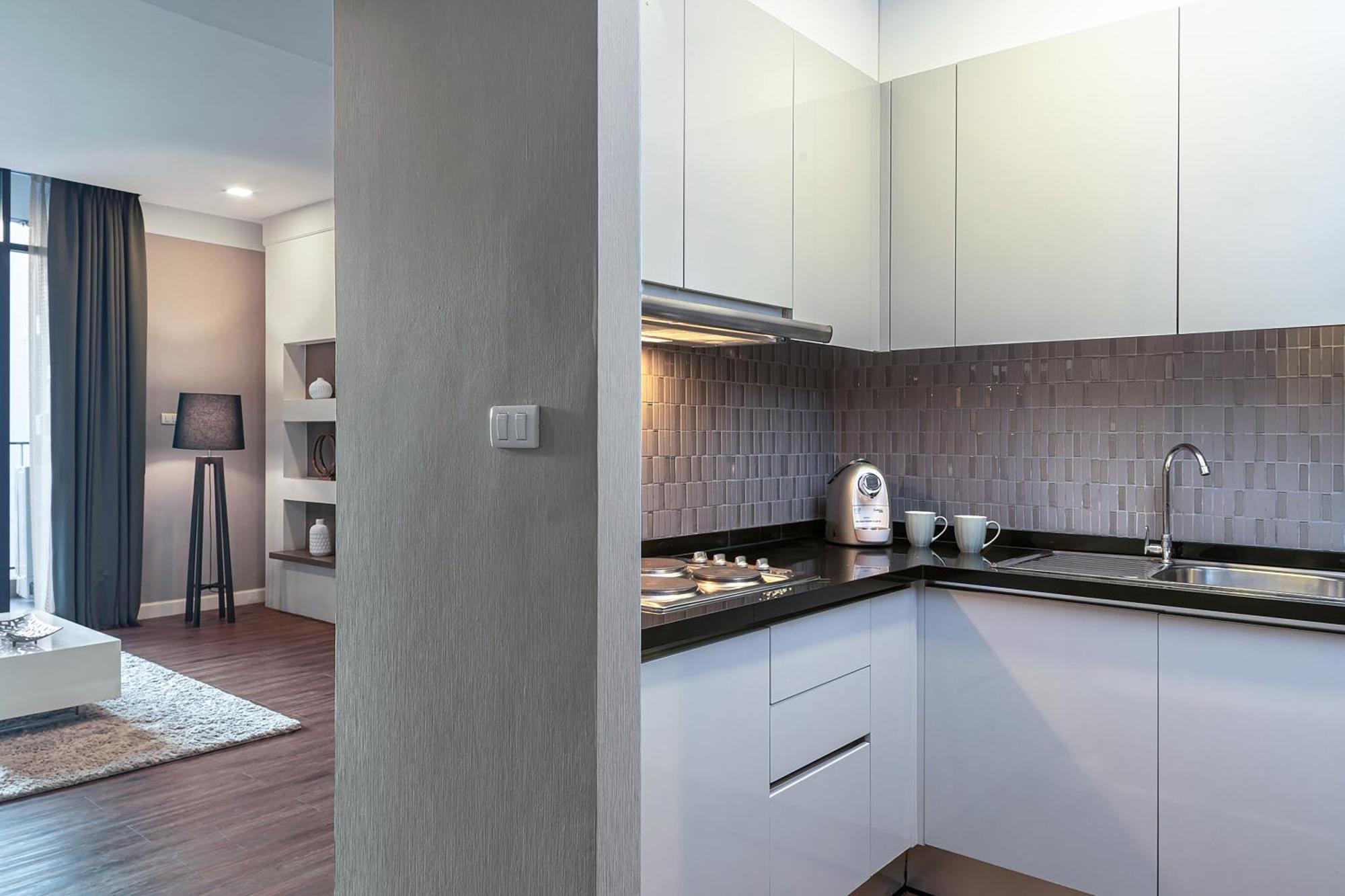 Metropolis Suites Bangkok, Tapestry Collection By Hilton Exterior photo